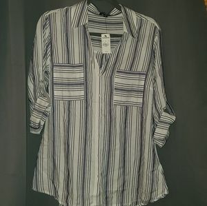 NWT Express Top. Size Large